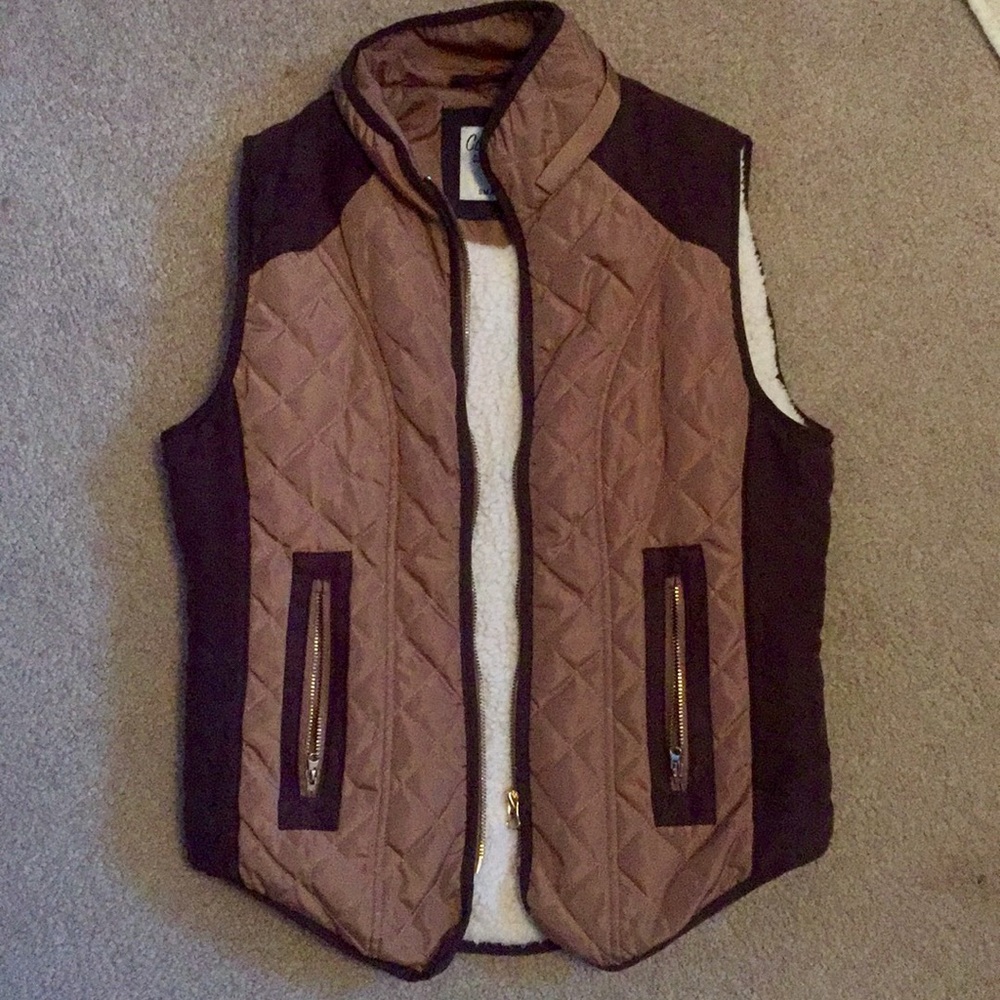 Tan Sherpa lined vest (NWOT)